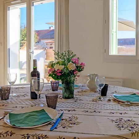 Le Cabanon De Virginie Villa Салон-дьо-Жиро Екстериор снимка